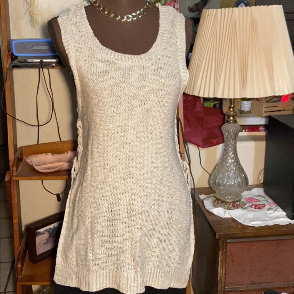 Rue 21  high low, lace-up sides sweater SZ MED